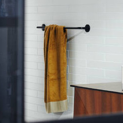 AXOR UNIVERSAL CIRCULAR ACCESSORIES タオルバー 600mm