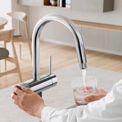 MINTA 浄水器一体型シングルレバーキッチン混合栓 コールドスタート仕様(ヘッド引出タイプ)クロム