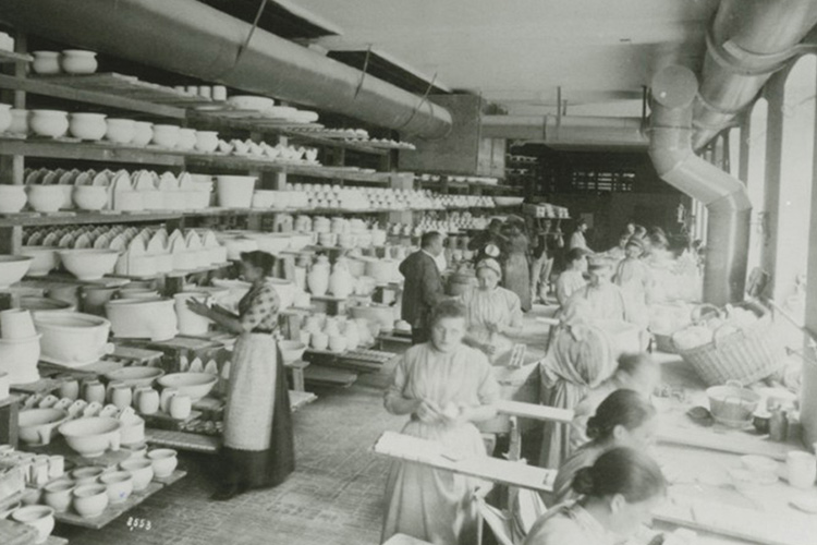 ザール川沿いの町ヴォードルヴァンジェに陶器工房